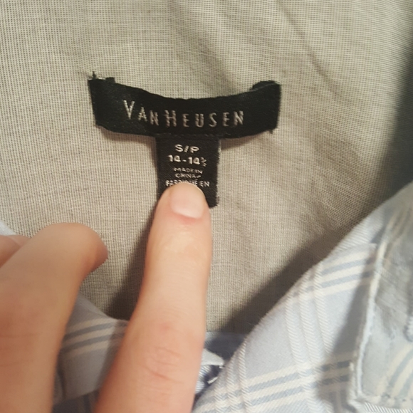 Button Down shirt - Picture 2 of 3